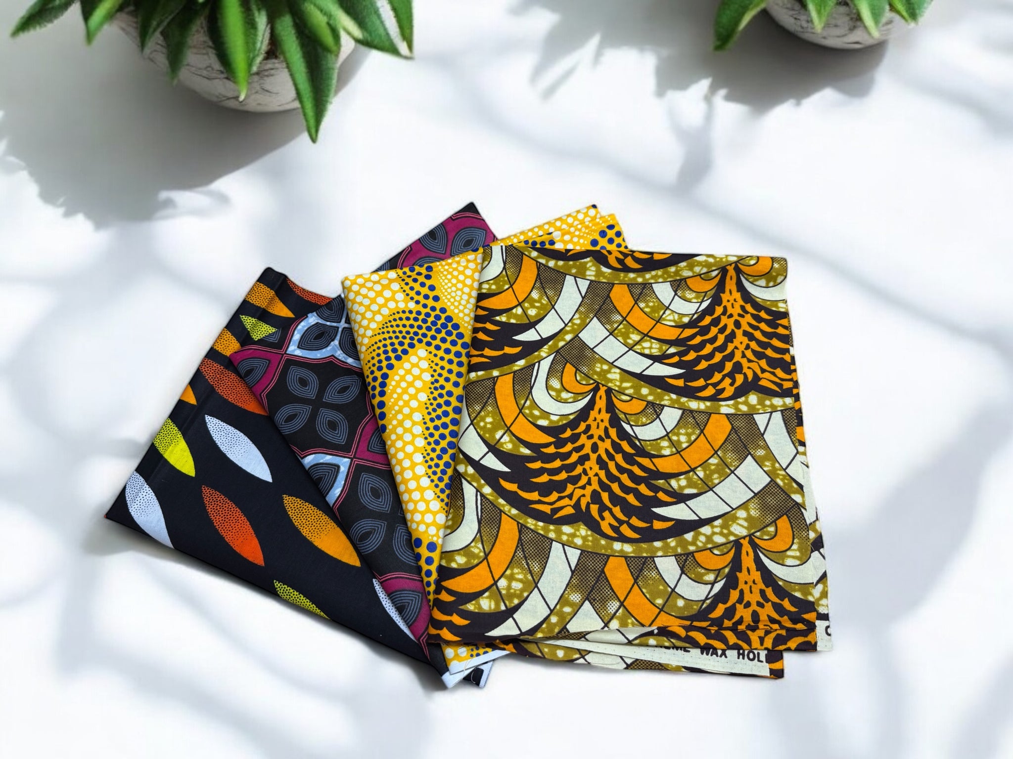 4 Fat quarters - Orange X Quilting fabrics / Patchwork fabrics - African print fabric