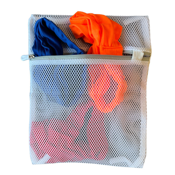 Laundry net / Laundry bag white with zipper (protects satin in the washing machine)