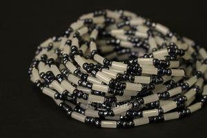 Waist Beads / African Waist Chain - OTASOWIE - Grey (elastic)